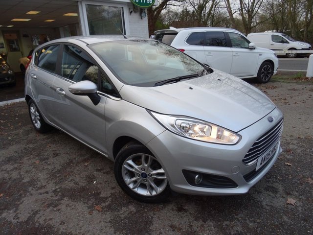 2015 15 Ford Fiesta 1.6 ZETEC 5d AUTOMATIC 104 BHP