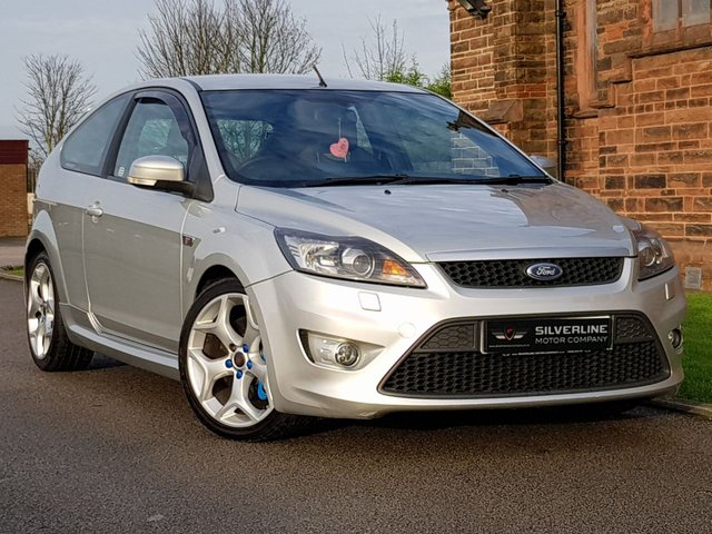 2009 09 Ford Focus 2.5 ST-2 3d 223 BHP