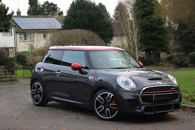 2016 16 MINI Hatch John Cooper Works 2.0 JOHN COOPER WORKS 3d AUTO 228 BHP