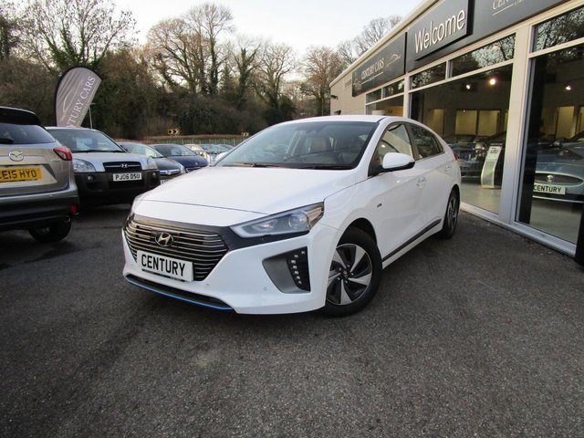 2017 66 Hyundai Ioniq 1.6 PREMIUM SE 5d AUTO