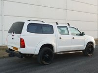 USED 2011 61 TOYOTA HI-LUX 2.5 HL2 4X4 D-4D DCB 1d 142 BHP CANOPY+TOW BAR ** NO VAT ** NO VAT