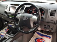 USED 2012 62 TOYOTA HI-LUX 3.0 INVINCIBLE 4X4 D-4D DCB 1d 169 BHP WINDOWS CANOPY + TOWBAR ** NO VAT