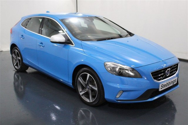 2015 65 VOLVO V40 2.0 D2 R-DESIGN LUX NAV 5d 118 BHP
