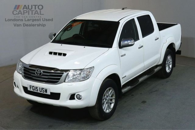 2015 15 TOYOTA HI-LUX 3.0 INVINCIBLE 4X4 D-4D DCB AUTO 170 BHP PICK UP