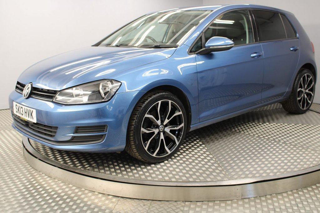 View our VOLKSWAGEN GOLF
