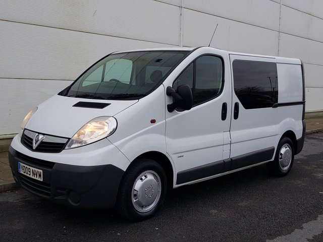 steve madden black slides