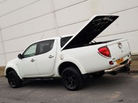 USED 2011 11 MITSUBISHI L200 2.5 DI-D 4X4 BARBARIAN LB DCB 1d AUTO 175 BHP ** NO VAT ** NO VAT +   LOW MILES