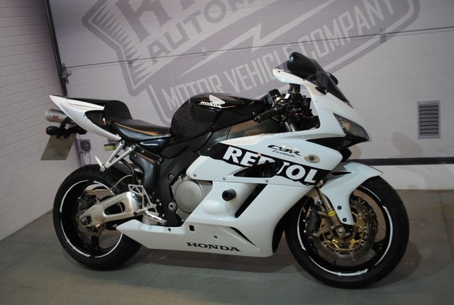 2004 04 Honda Cbr1000rr Fireblade RR-4 