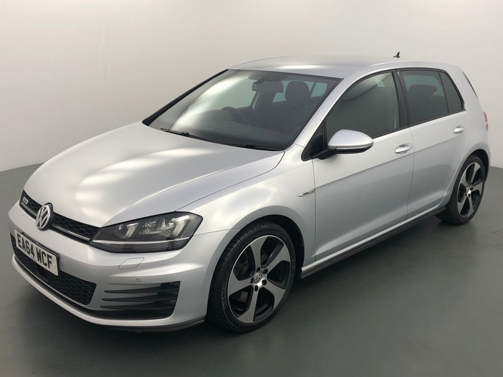 View our VOLKSWAGEN GOLF