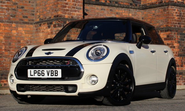2017 66 MINI Hatch Cooper 2.0 COOPER S 5d AUTO 189 BHP