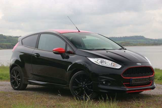 2016 16 Ford Fiesta 1.0 ZETEC S BLACK EDITION 3d 139 BHP