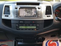 USED 2014 64 TOYOTA HI-LUX 3.0 INVINCIBLE 4X4 D-4D DCB 1d AUTO 169 BHP LEATHER+SAT NAV+R CAMERA+TOWBAR