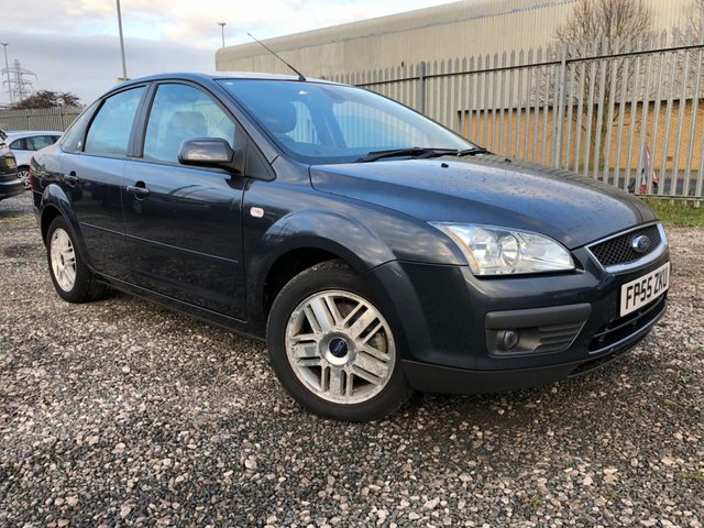 2005 55 Ford Focus 2.0 GHIA 16V 4d 144 BHP
