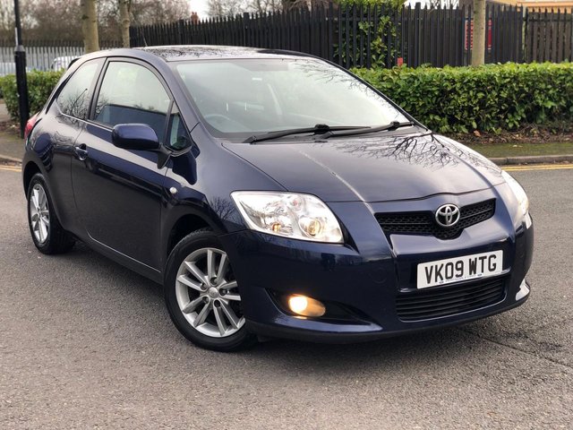 2009 09 Toyota Auris 1.6 TR VVT-I 3d 122 BHP