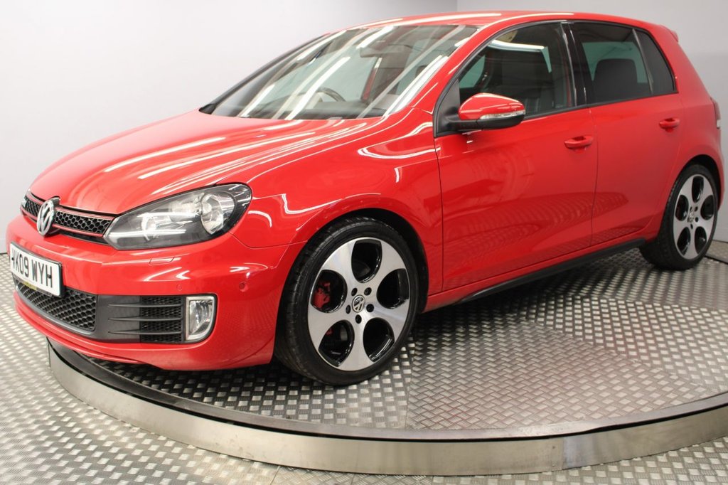 View our VOLKSWAGEN GOLF