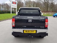 USED 2011 61 TOYOTA HI-LUX 3.0 INVINCIBLE 4X4 D-4D DCB 1d AUTO 169 BHP 2 KEYS + BULL BARS ** NO VAT **