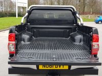 USED 2011 61 TOYOTA HI-LUX 3.0 INVINCIBLE 4X4 D-4D DCB 1d AUTO 169 BHP 2 KEYS + BULL BARS ** NO VAT **