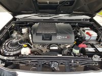 USED 2011 61 TOYOTA HI-LUX 3.0 INVINCIBLE 4X4 D-4D DCB 1d AUTO 169 BHP 2 KEYS + BULL BARS ** NO VAT **