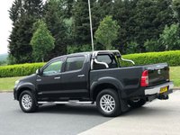 USED 2011 61 TOYOTA HI-LUX 3.0 INVINCIBLE 4X4 D-4D DCB 1d AUTO 169 BHP 2 KEYS + BULL BARS ** NO VAT **