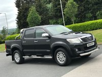 USED 2011 61 TOYOTA HI-LUX 3.0 INVINCIBLE 4X4 D-4D DCB 1d AUTO 169 BHP 2 KEYS + BULL BARS ** NO VAT **