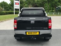 USED 2011 61 TOYOTA HI-LUX 3.0 INVINCIBLE 4X4 D-4D DCB 1d AUTO 169 BHP 2 KEYS + BULL BARS ** NO VAT **