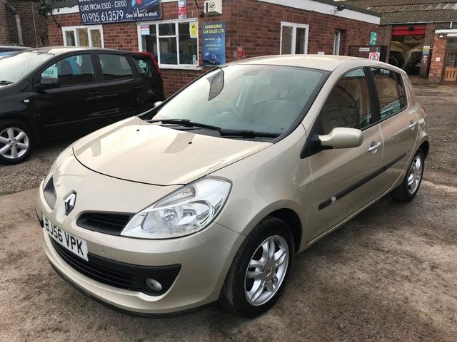 2006 56 Renault Clio 1.4 16v 98 Privilege Hatchback 5d 1390cc