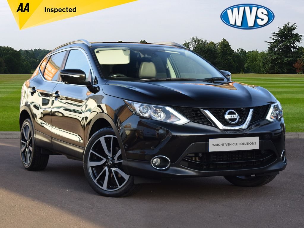 Used Nissan Qashqai 1 6 Dci Tekna 5dr Xtronic Red Hatchback For