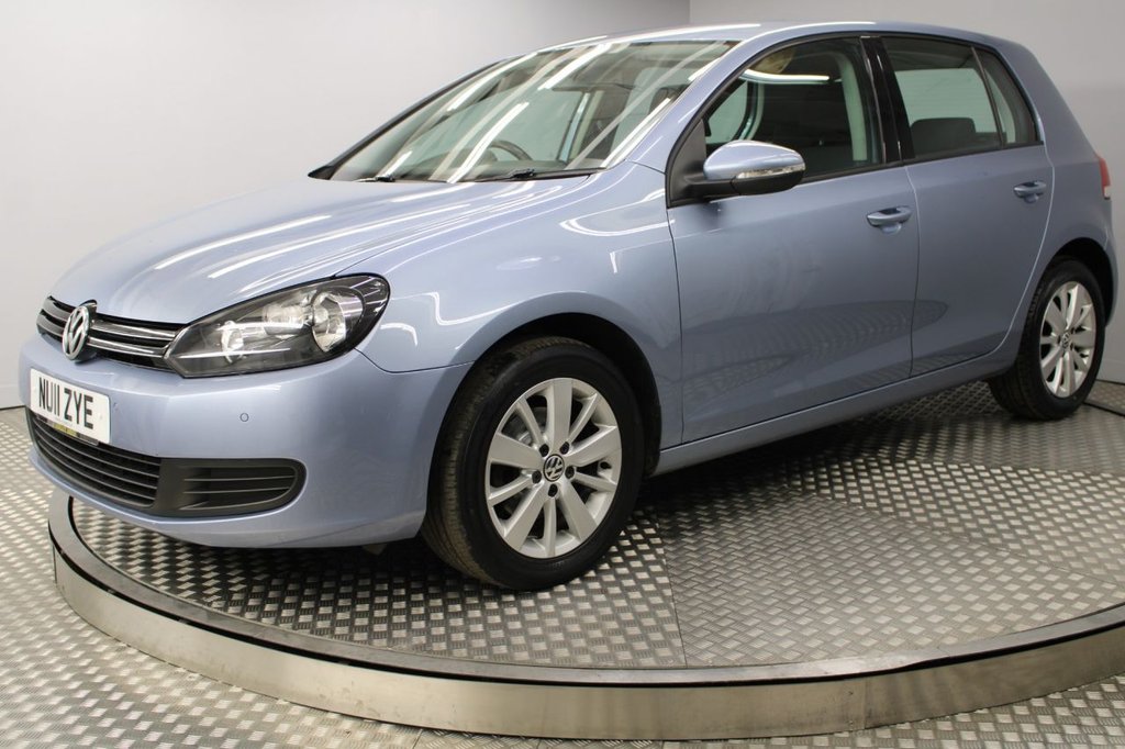 View our VOLKSWAGEN GOLF