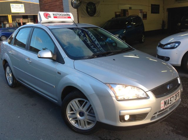 2007 57 Ford Focus 1.6 GHIA 4d 