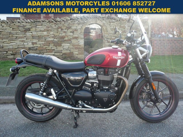 2016 Triumph Bonneville 09 Bonneville Street Twin 1d
