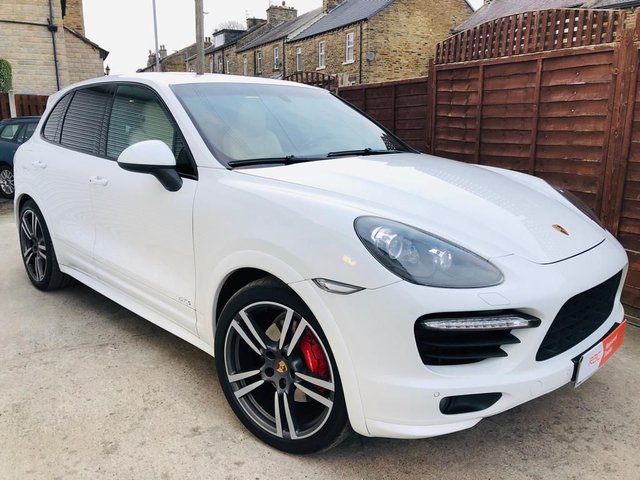 2019 62 Porsche Cayenne Gts  TIPTRONIC S LHD WHITE