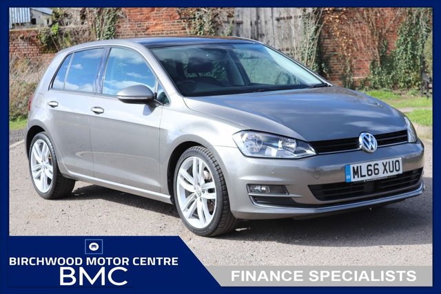 View our VOLKSWAGEN GOLF