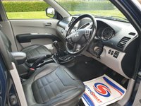 USED 2012 12 MITSUBISHI L200 2.5 DI-D 4X4 BARBARIAN LB DCB 1d 175 BHP SAT NAV + CAMERA + CANOPY * NO VAT