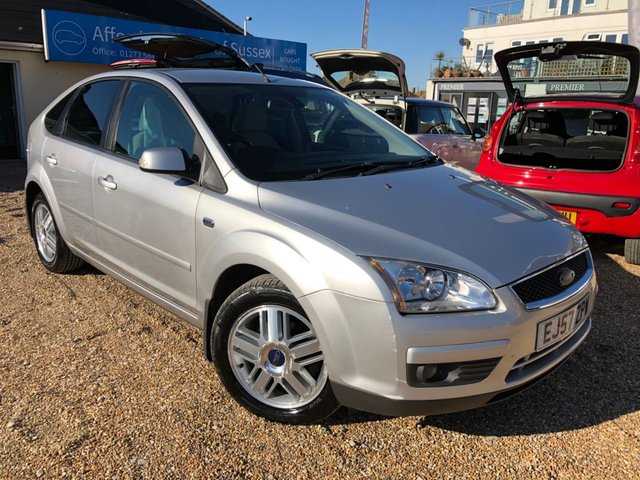 2007 57 Ford Focus 1.6 GHIA 5d 113 BHP