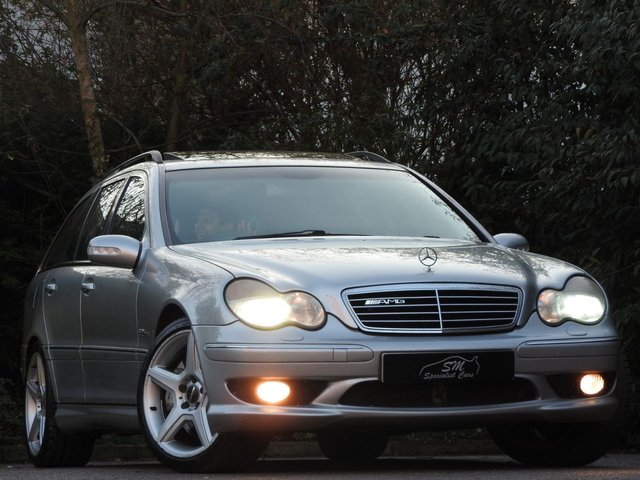 2001 51 Mercedes-Benz  3.2 C32 AMG 5d AUTO 354 BHP