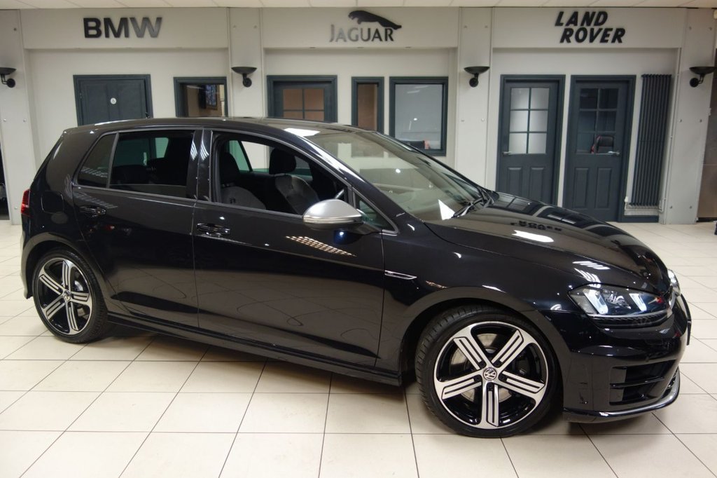 View our VOLKSWAGEN GOLF