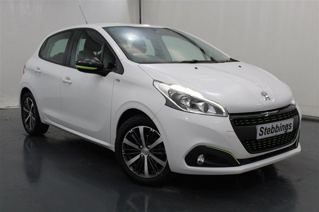 2016 16 PEUGEOT 208 1.2 PURETECH XS LIME 5d 82 BHP