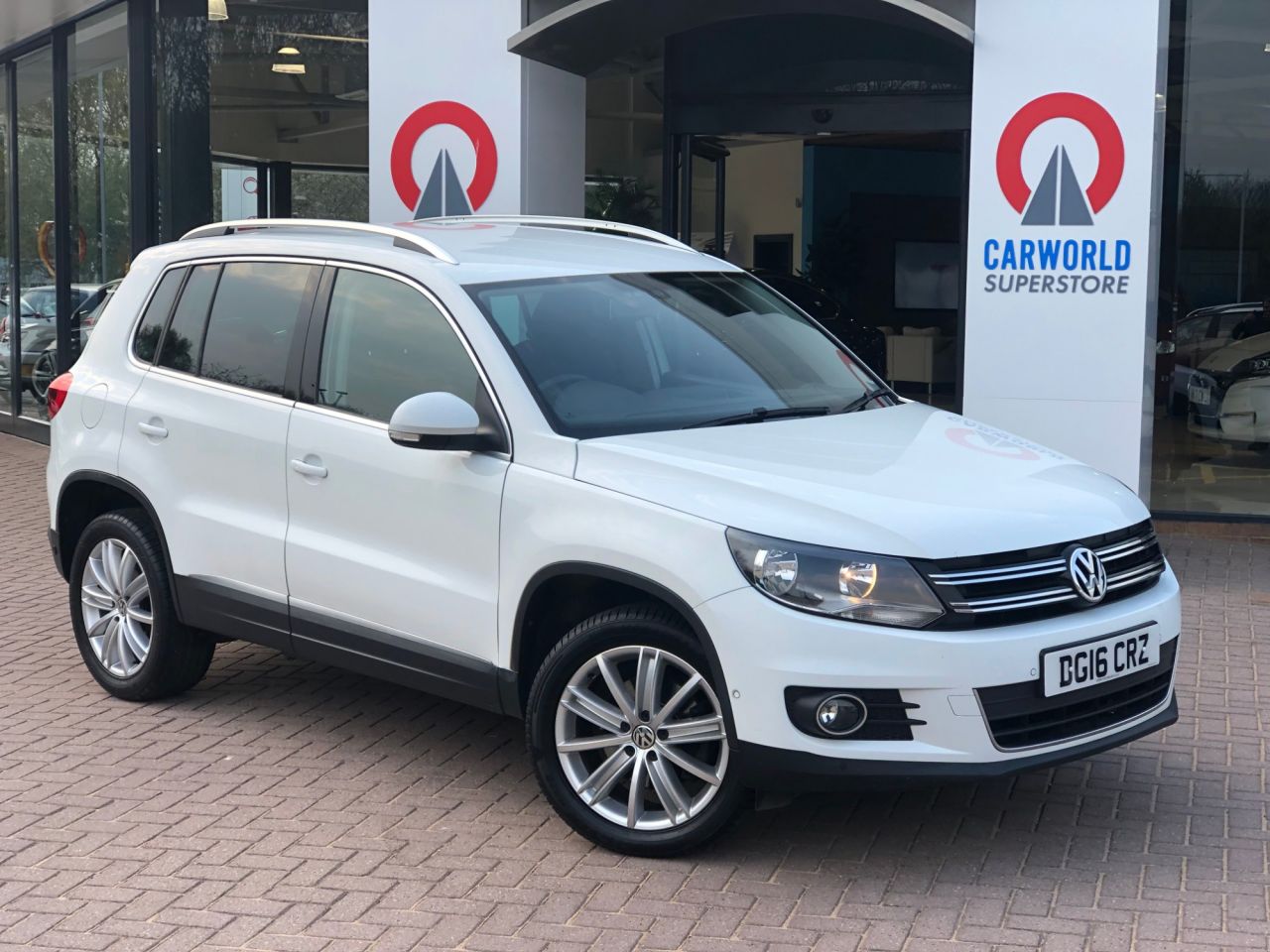 View our VOLKSWAGEN TIGUAN