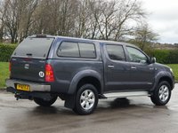 USED 2011 60 TOYOTA HI-LUX 3.0 INVINCIBLE 4X4 D-4D DCB 1d 169 BHP FULL LEATHER + CANOPY ** NO VAT **