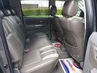 USED 2011 60 TOYOTA HI-LUX 3.0 INVINCIBLE 4X4 D-4D DCB 1d 169 BHP FULL LEATHER + CANOPY ** NO VAT **