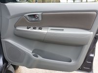 USED 2011 60 TOYOTA HI-LUX 3.0 INVINCIBLE 4X4 D-4D DCB 1d 169 BHP FULL LEATHER + CANOPY ** NO VAT **