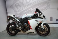 USED 2012 12 YAMAHA YZF R1 BIG BANG, CROSSPLANE CRANK WITH AKRAPOVIC CARBON EXHAUSTS