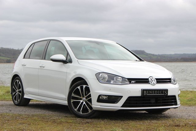 2016 16 Volkswagen Golf 2.0 R-LINE TDI BLUEMOTION TECHNOLOGY 5d 148 BHP