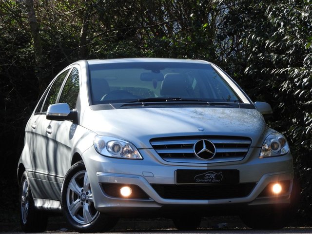2009 59 Mercedes-Benz B Class 2.0 B200 CDI SE 5d AUTO 139 BHP
