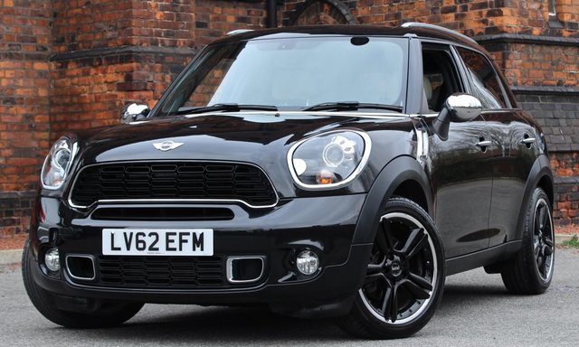 2012 62 MINI Countryman 2.0 COOPER SD 5d AUTO 141 BHP