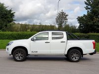 USED 2014 14 ISUZU D-MAX 2.5 TD BLADE DCB 1d AUTO 164 BHP MASSIVE SPEC  LOW MILES , NO VAT