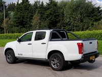 USED 2014 14 ISUZU D-MAX 2.5 TD BLADE DCB 1d AUTO 164 BHP MASSIVE SPEC  LOW MILES , NO VAT