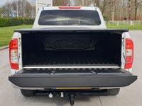 USED 2016 16 NISSAN NP300 NAVARA 2.3 DCI TEKNA 4X4 SHR DCB 1d 190 BHP FULL DEALER HISTORY ** NO VAT