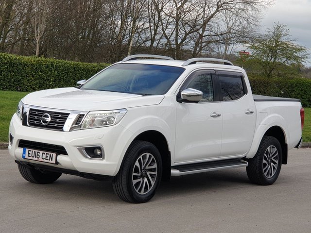 2016 16 Nissan Np300 Navara 2.3 DCI TEKNA 4X4 SHR DCB 1d 190 BHP
