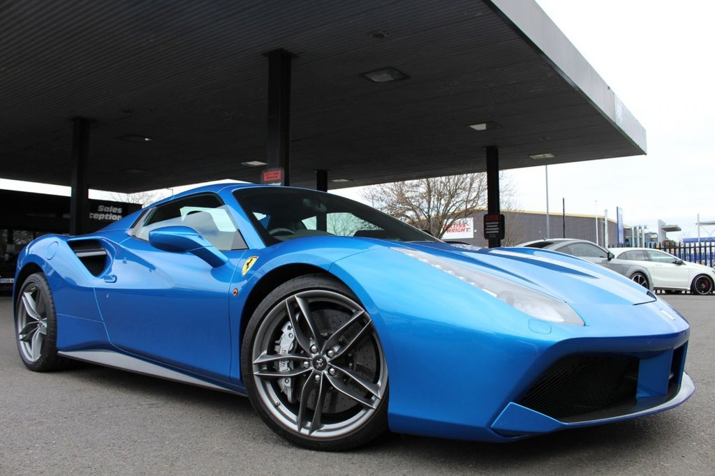 View our FERRARI 488
